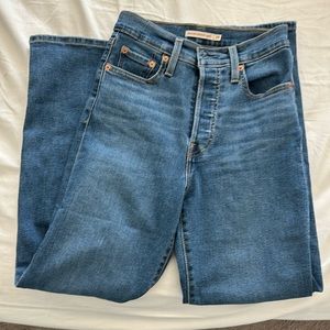 Levi’s ribcage straight ankle jeans